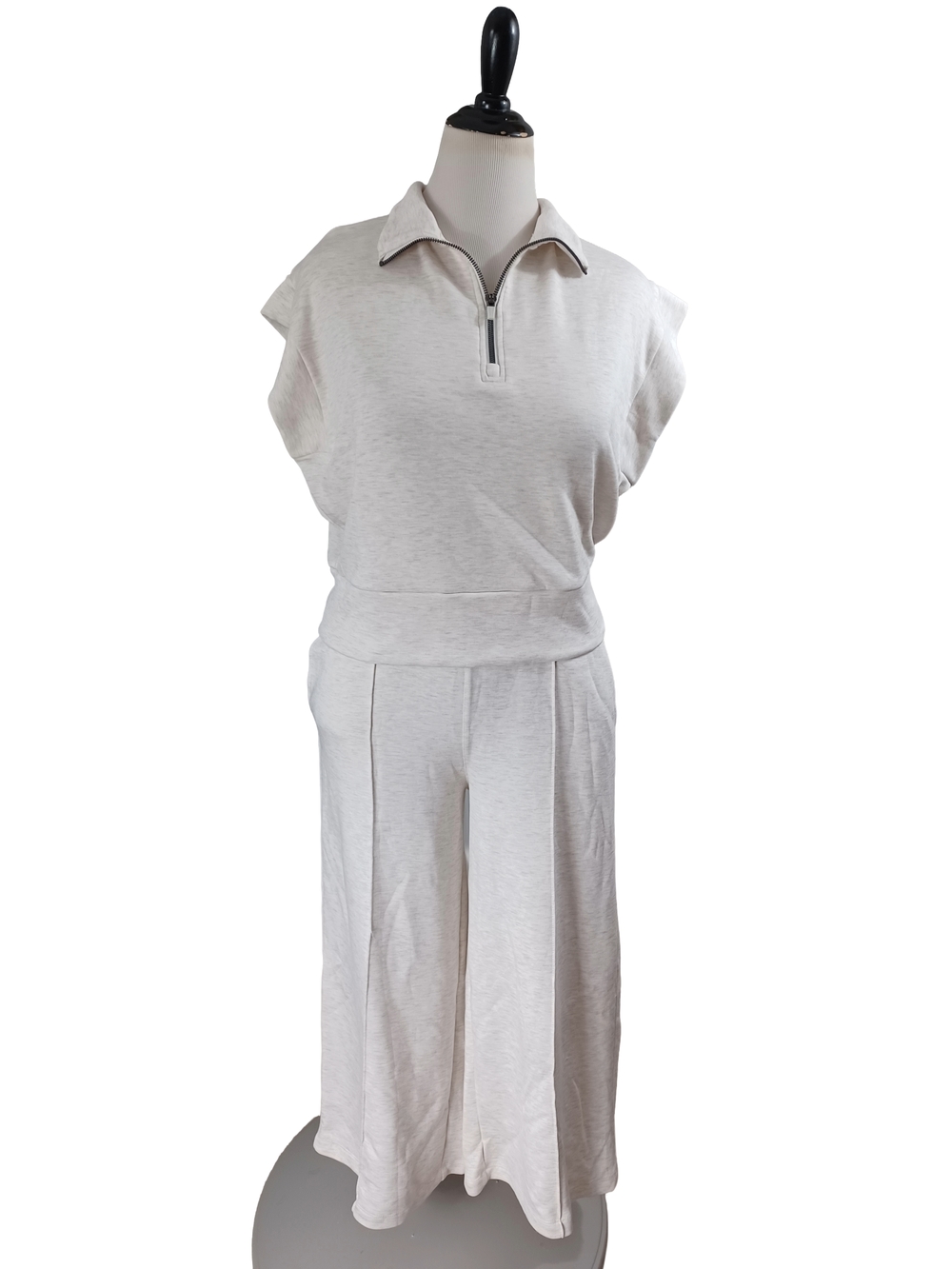 DANSKIN 2 PIECE CROP TOP/GAU HO PANTS SIZE M NWT